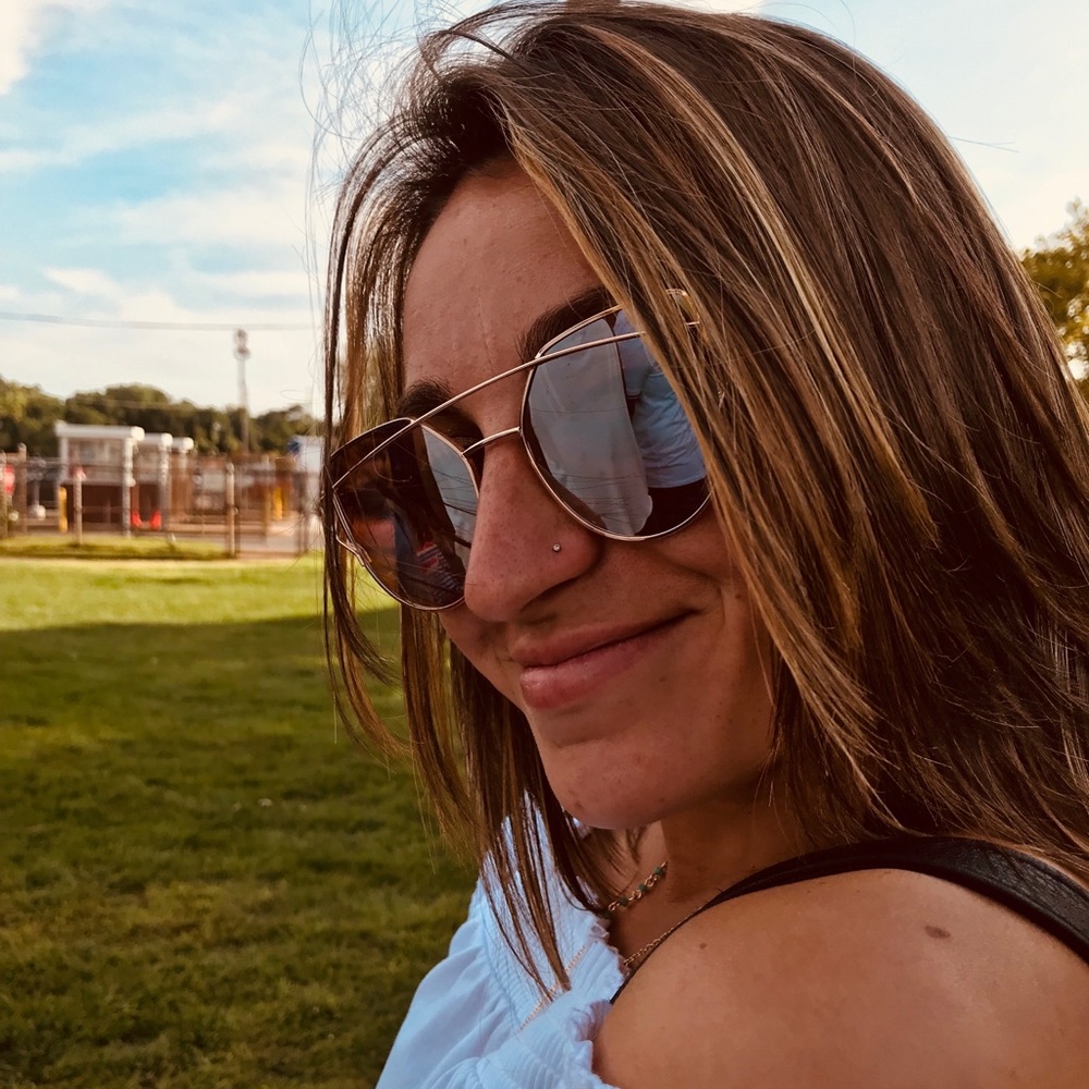 Meet your Posher, Sabrina
